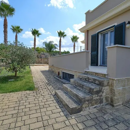 Deni Villa