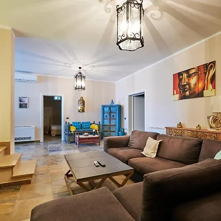 Villa Deni Casarano